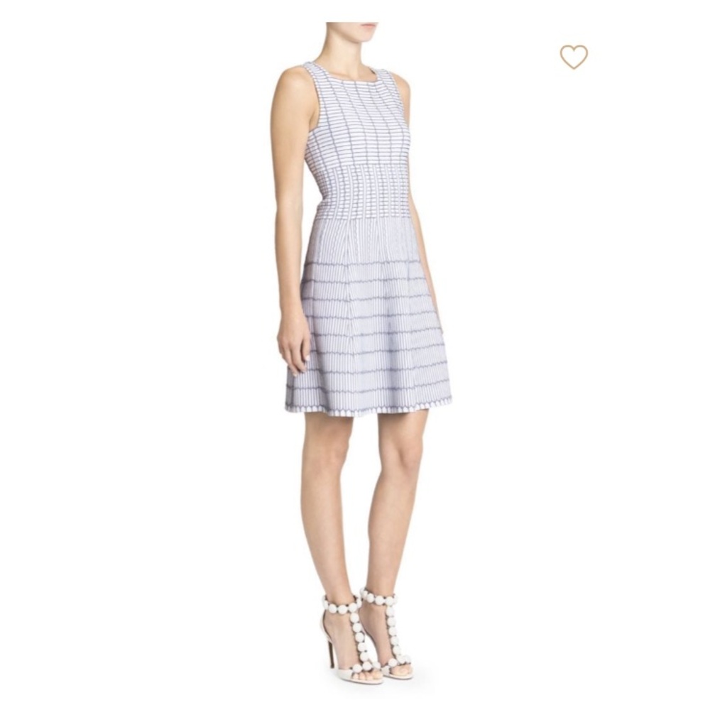 ALAIA***Pintuck A-Line Stunning White Dress****US ?? $2600 - Picture 3 of 6